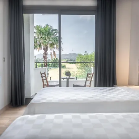 Hotel Feri Surf Club *