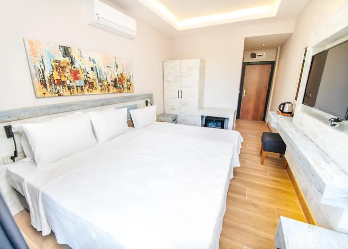 Hotel Feri Surf Club